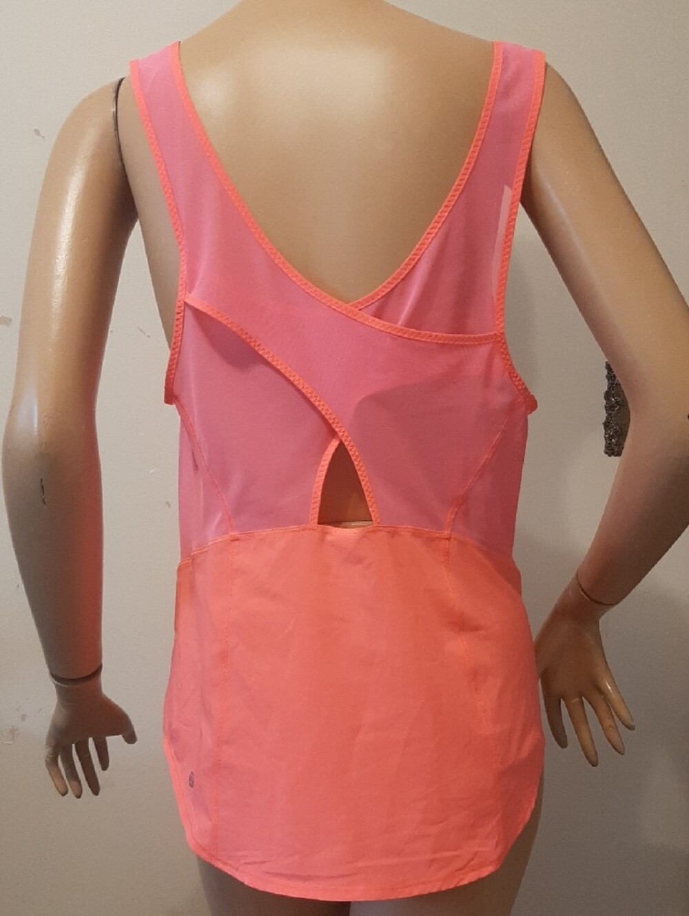 Lululemon Run with the Sun Tank Women's 10